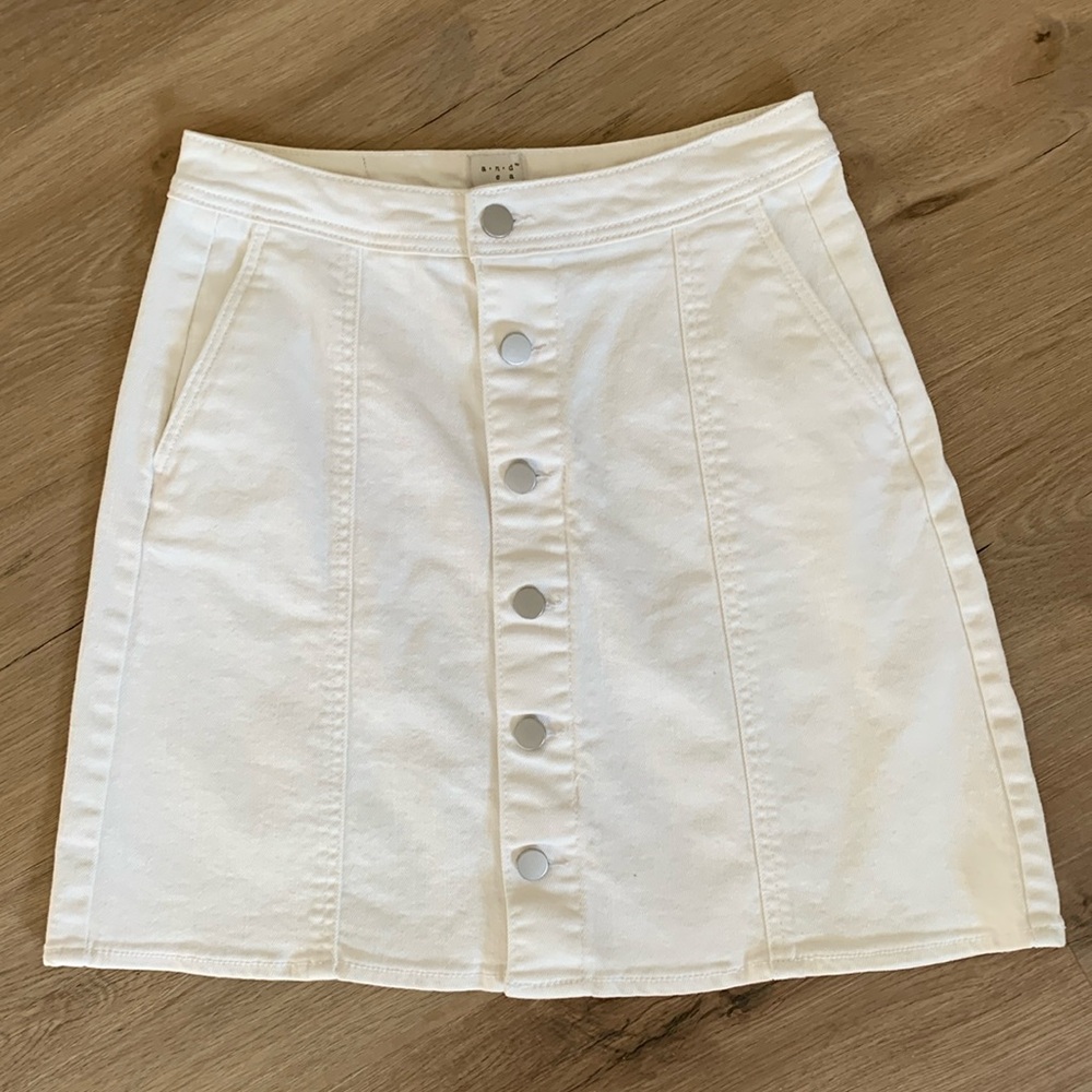 White mini skirt